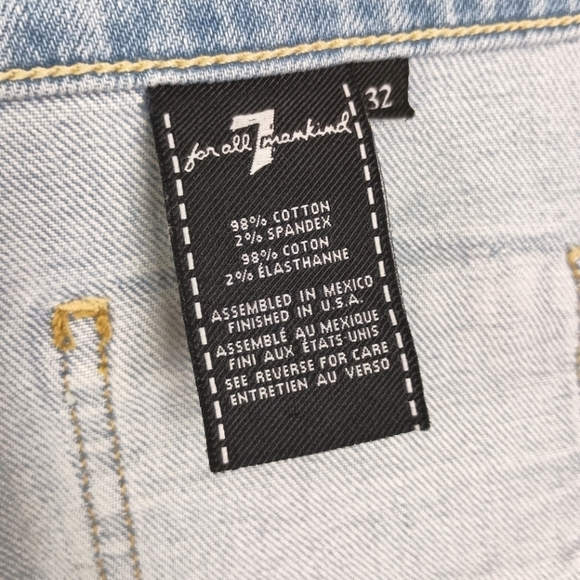 NWT 7 For All Mankind Jean Shorts Patch Pocket Size 32  💙 $128 - Picture 8 of 8